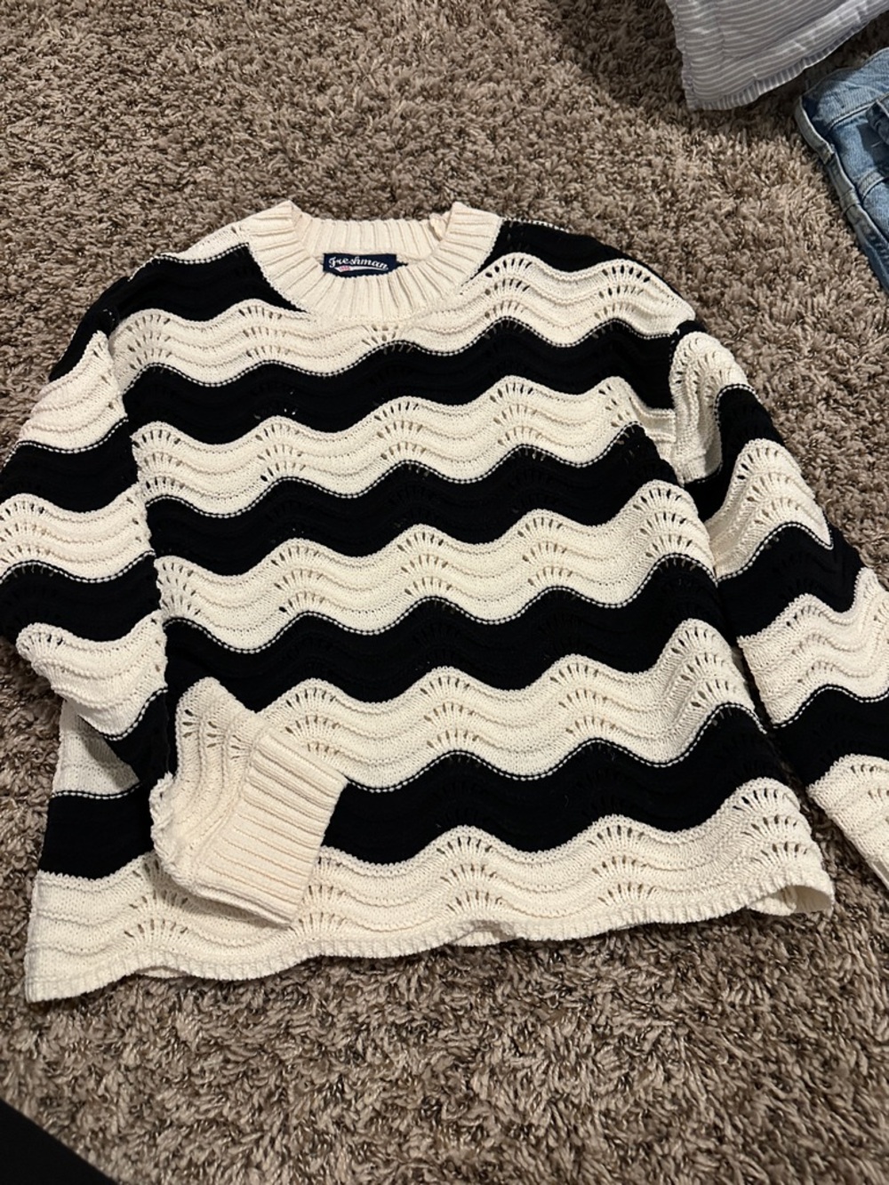 Wavy Stripe Crewneck Sweater - Black & Cream